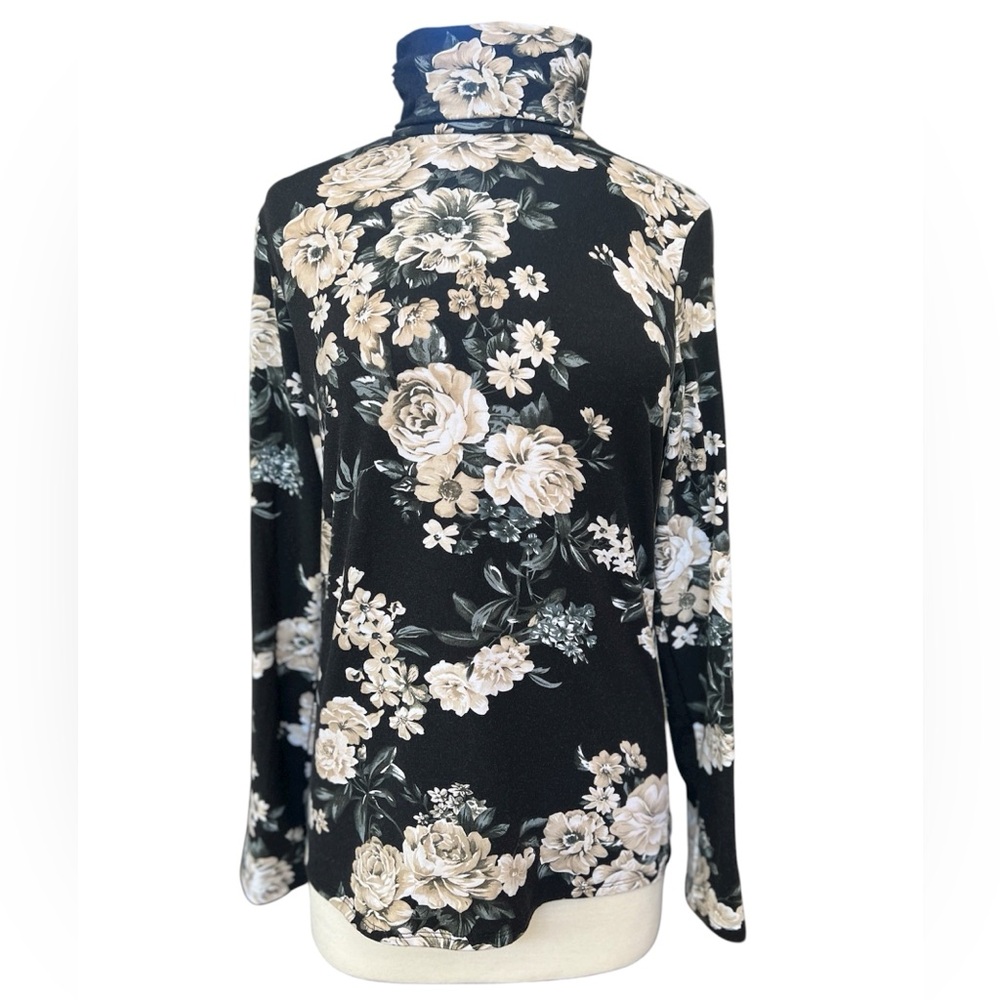 Diana Belle Black Floral Turtle Neck in Size Large